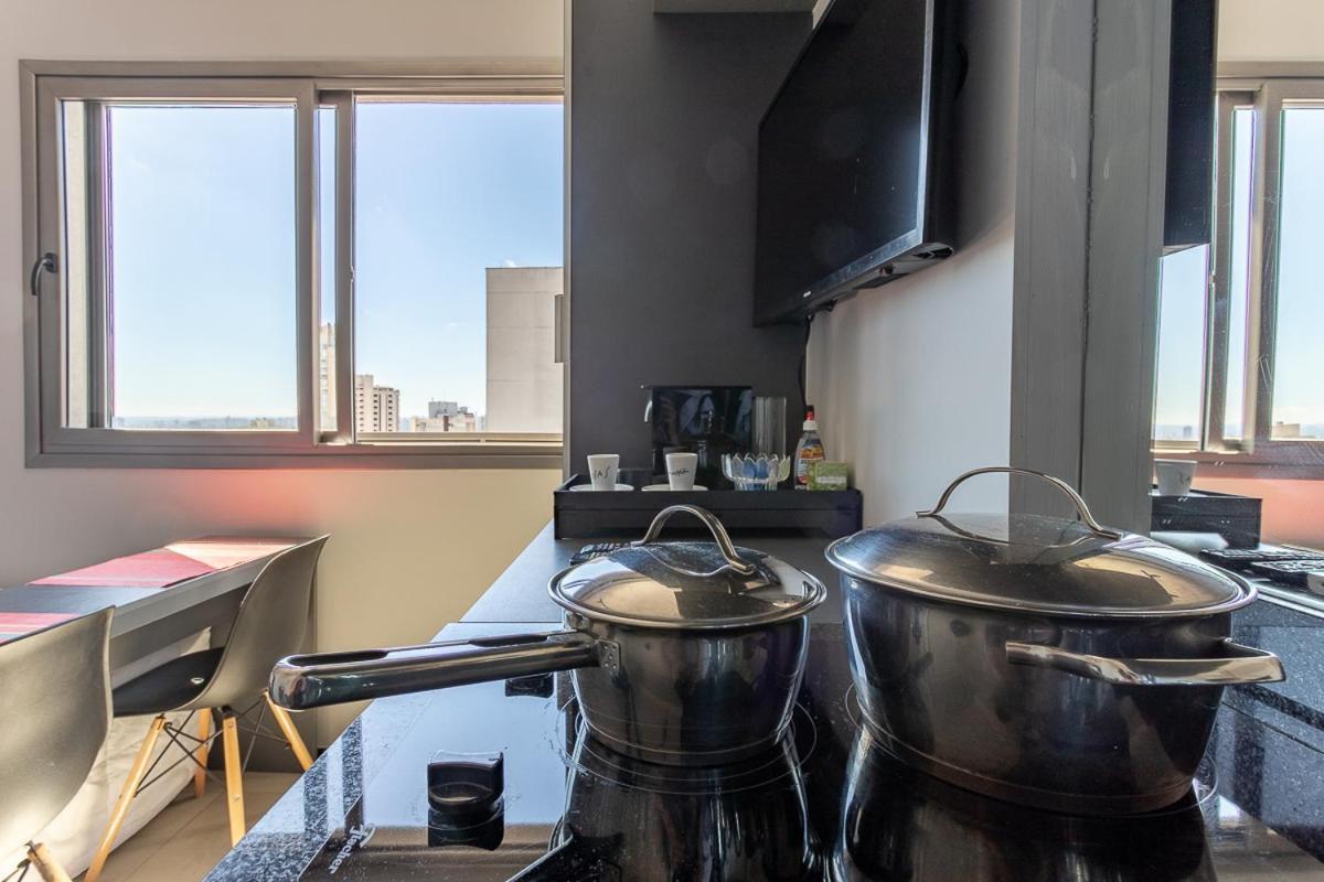 Confortável: Modern Oasis In São Paulo's Cultural Hub Apartamento